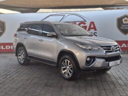 2017 TOYOTA FORTUNER 4.0 V6 4X4 A/T