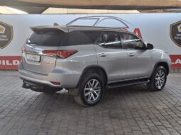 2017 TOYOTA FORTUNER 4.0 V6 4X4 A/T
