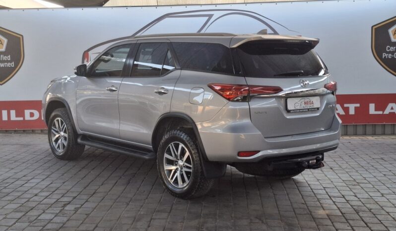 2017 TOYOTA FORTUNER 4.0 V6 4X4 A/T full