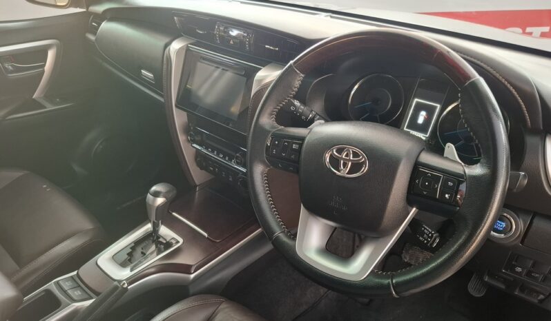 2017 TOYOTA FORTUNER 4.0 V6 4X4 A/T full