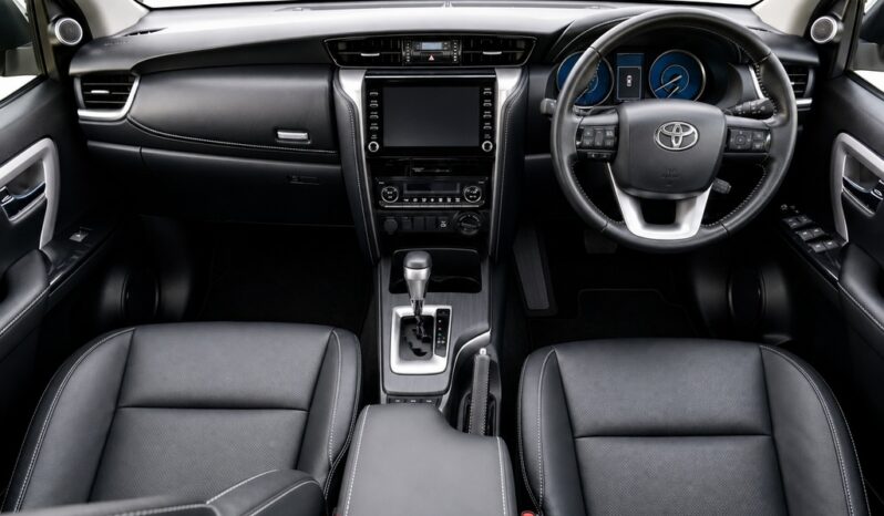 2023 TOYOTA FORTUNER 2.8GD-6 4X4 A/T full