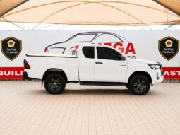 2024 TOYOTA HILUX 2.4 GD-6 RB RAIDER A/T P/U E/CAB