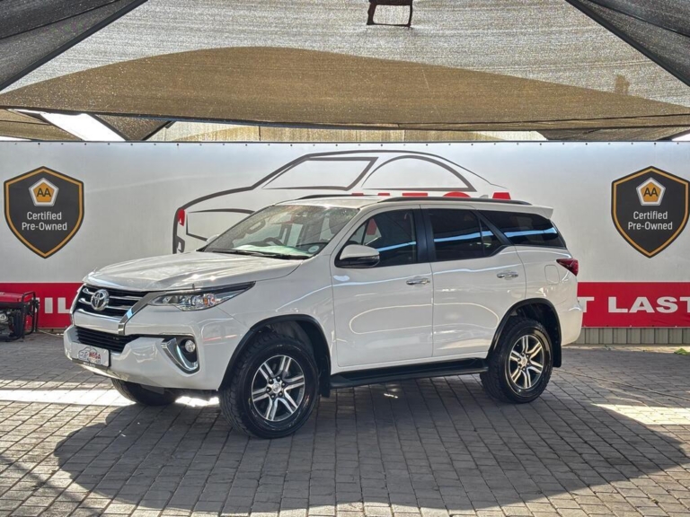 2019 TOYOTA FORTUNER 2.4GD-6 R/B A/T